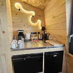 Logis Crozas Le Mousseron Orientable Guest house