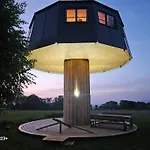 Logis Crozas Le Mousseron Orientable Pensión 3*