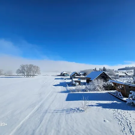 Logis Crozas Le Mousseron Orientable 3*